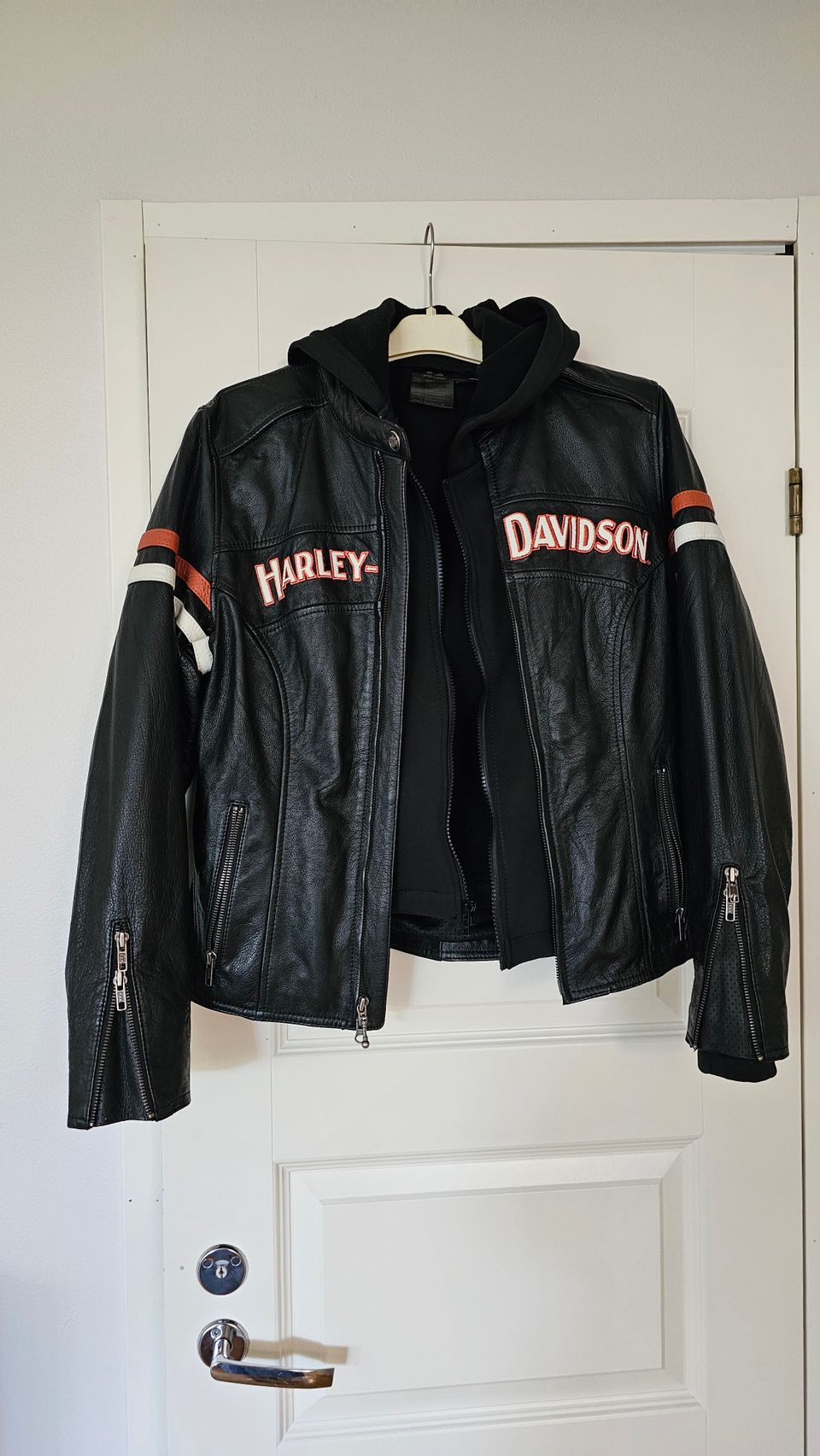 Aito Harley Davidson nahkatakki S, kuin uusi!