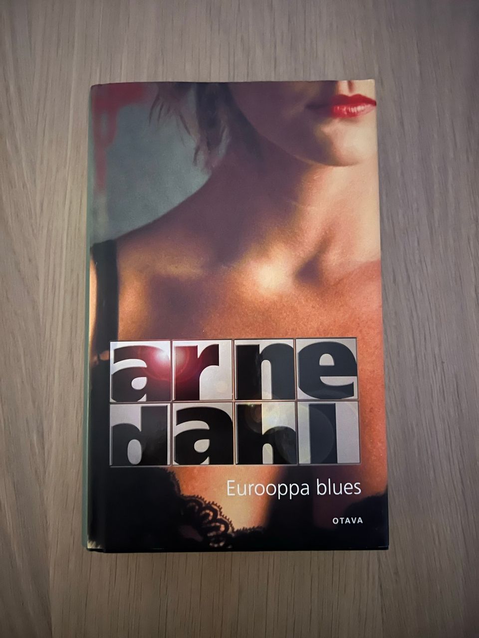 Arne Dahl Eurooppa Blues -kirja