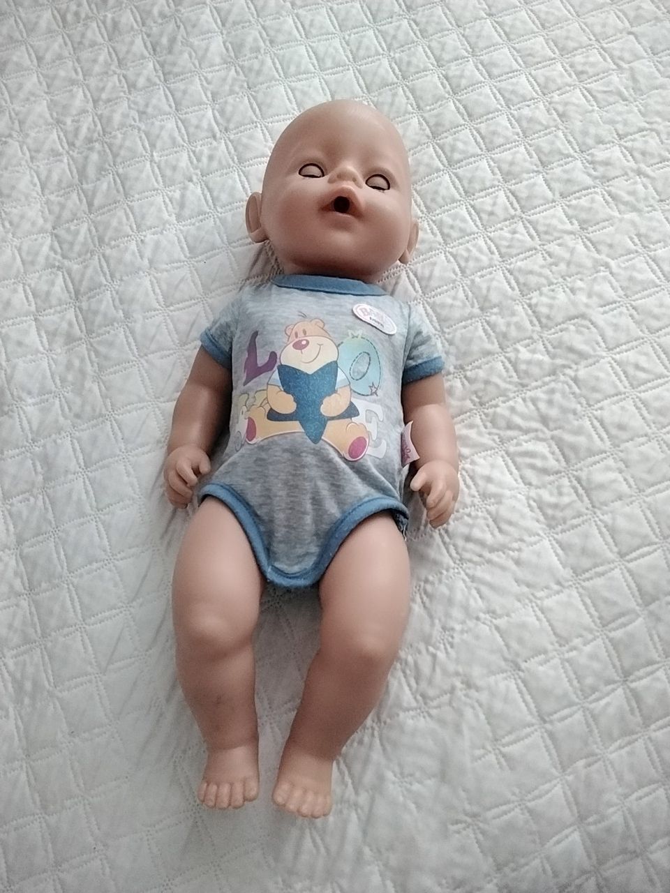 Baby Born nukke ja vaatteita
