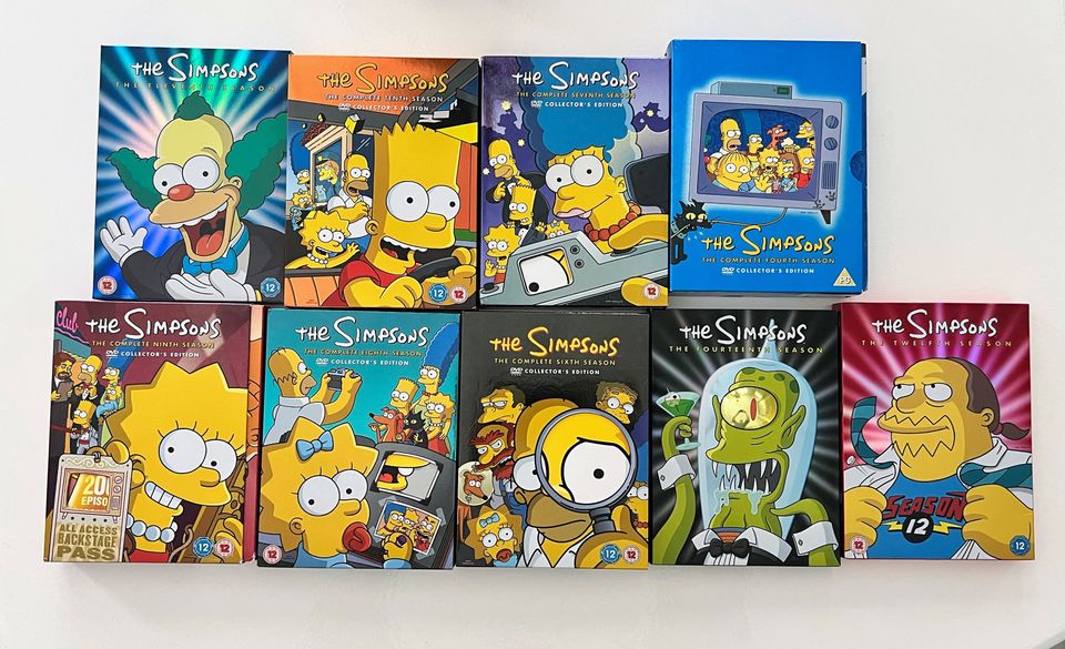 Simpsons Dvd useita kausia