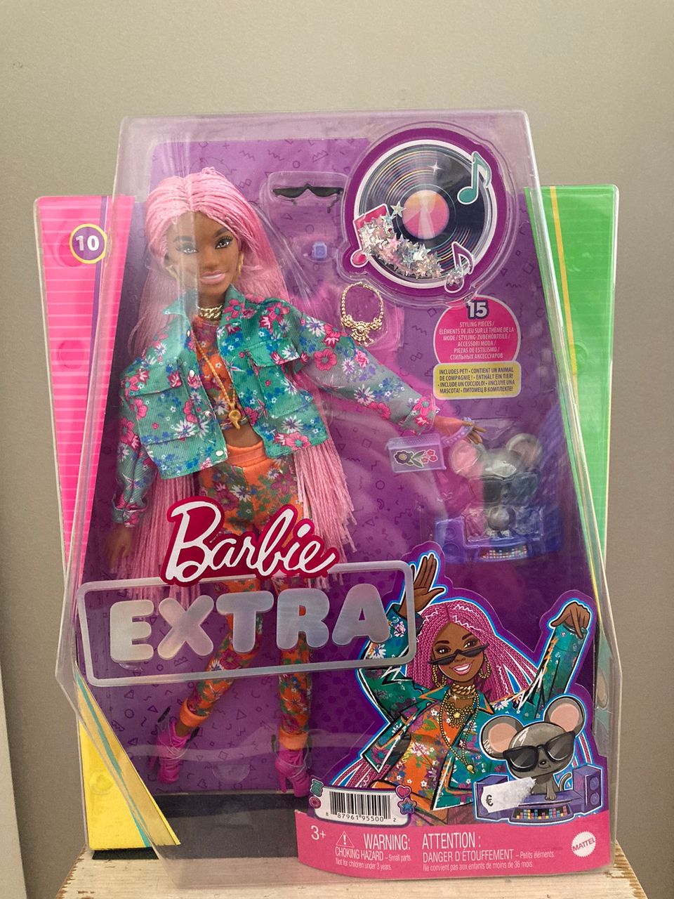 Avaamaton Extra Barbie nukke