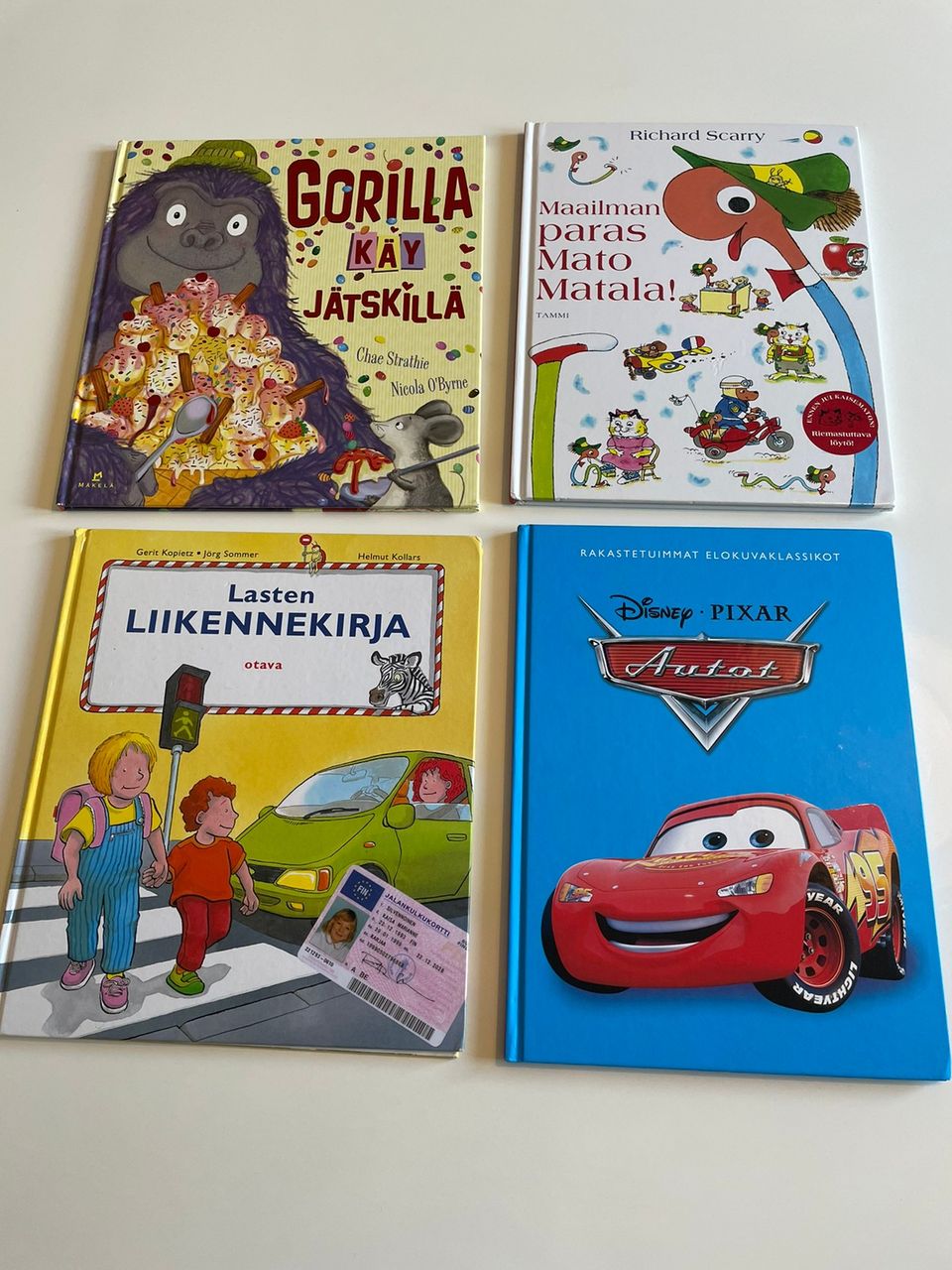 9 kpl lasten kirjoja
