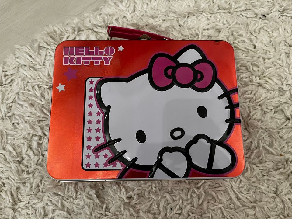 Hello kitty säilytyslaatikko