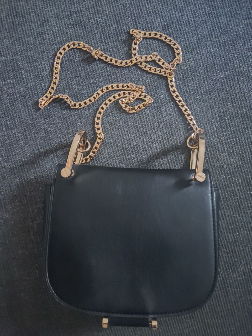 A handbag/purse/laukut