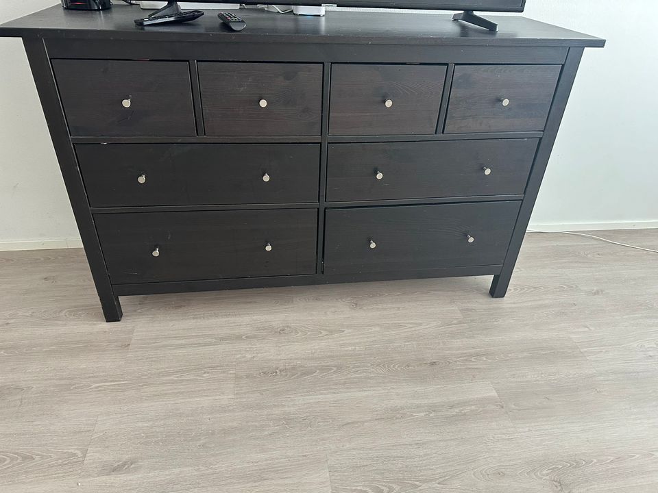 Hemnes lipasto 8 laatikkoa 160x96