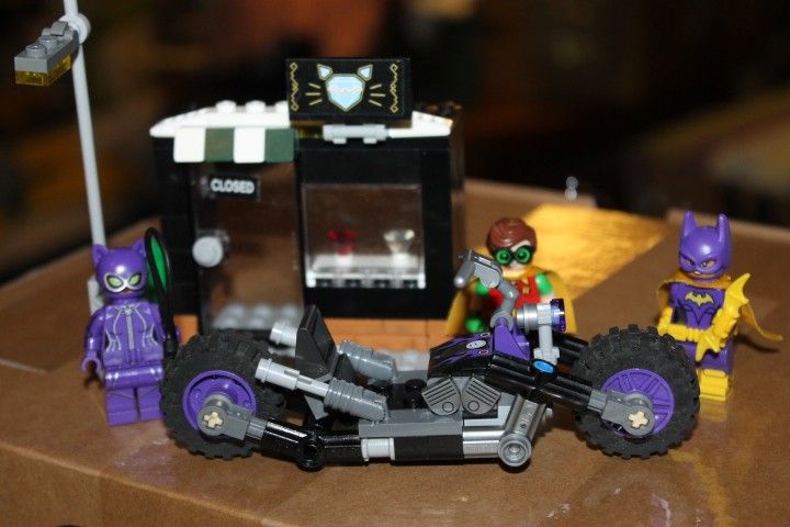 Lego Catwomen Catcycle Chase 70902