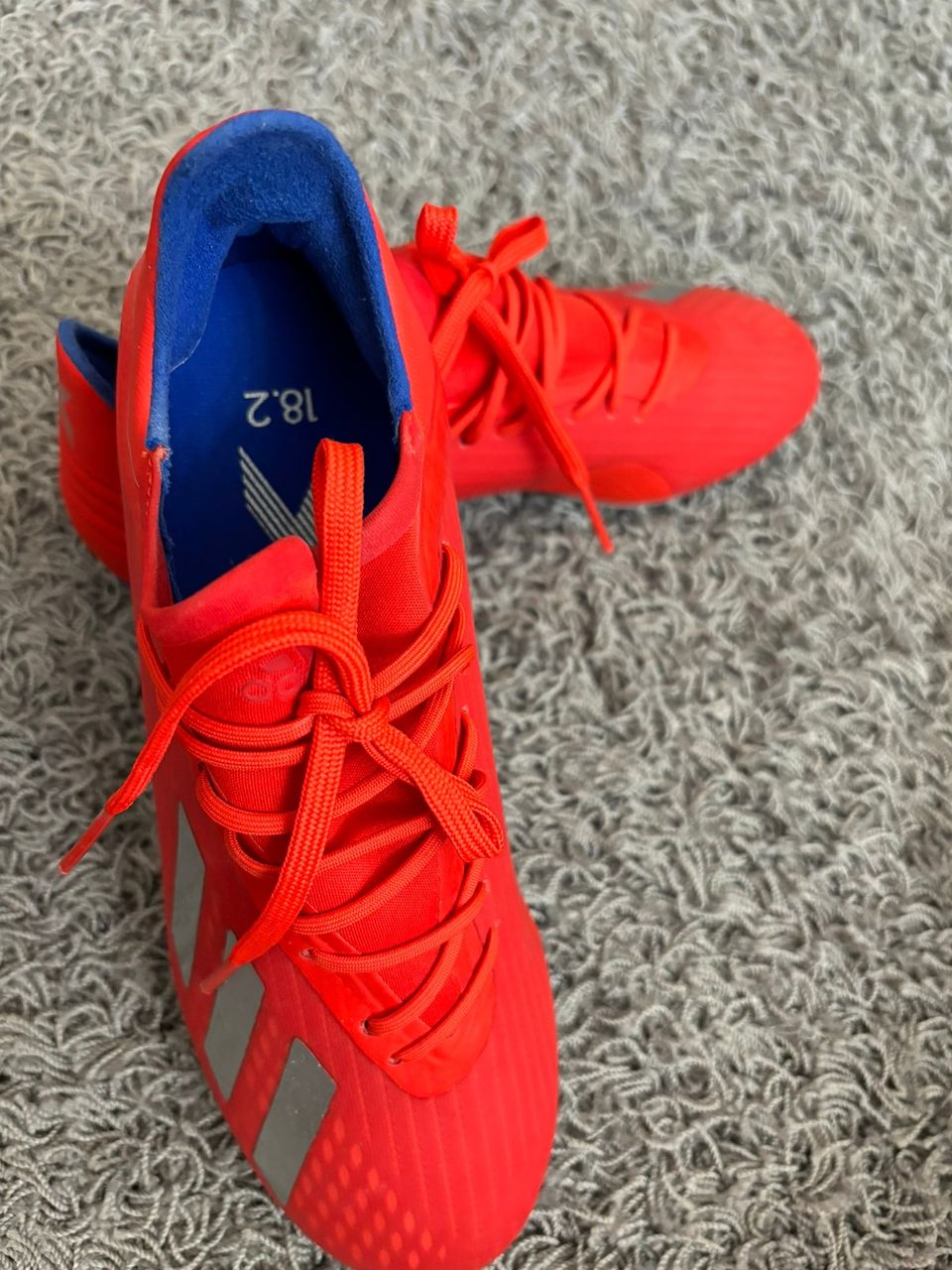 Adidas jalkapallo kengät Naisten, koko 40
