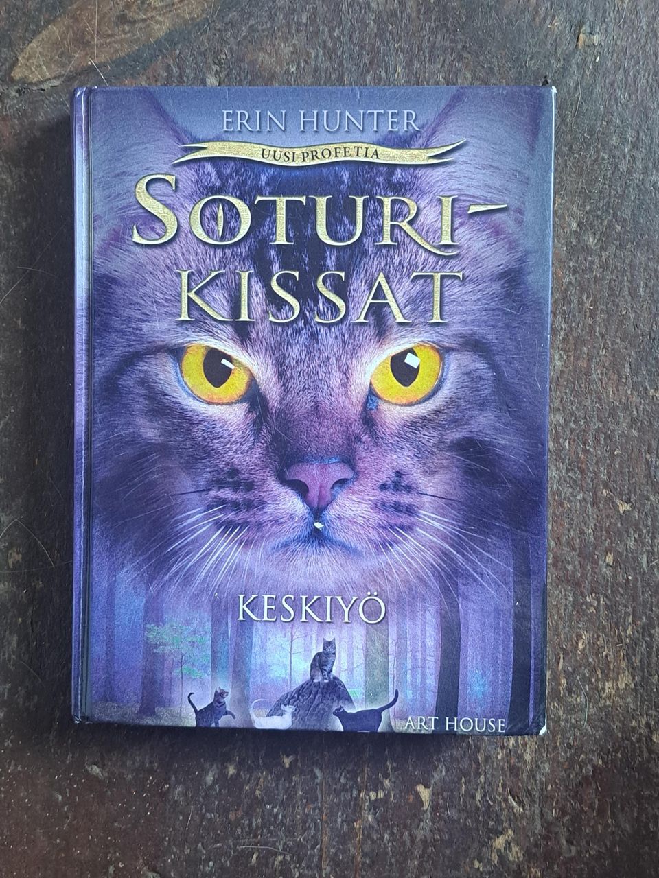 Keskiyö soturikissat - Erin Hunter