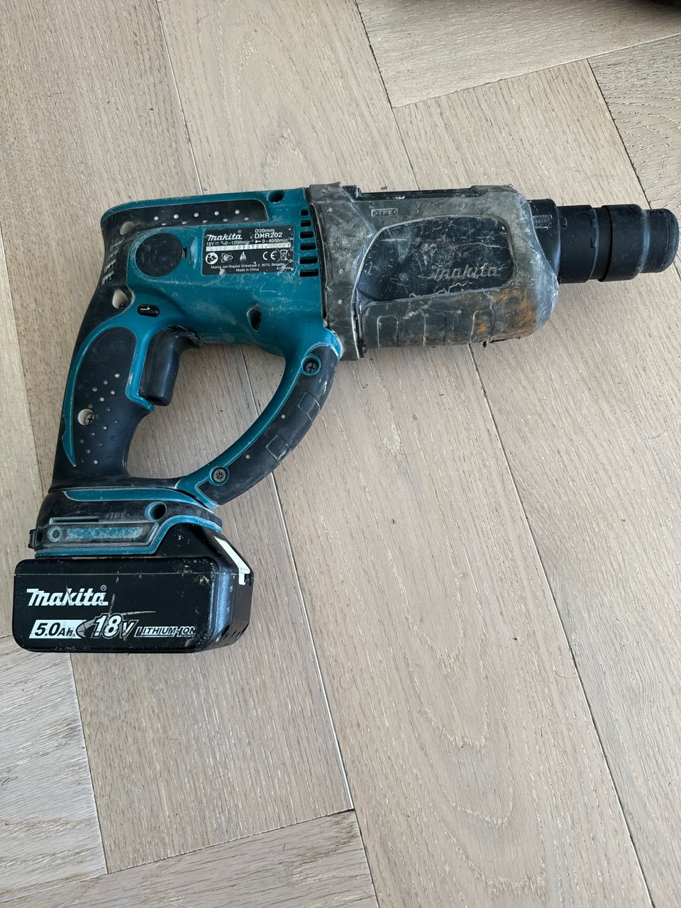 Makita akkuporavasara DHR202