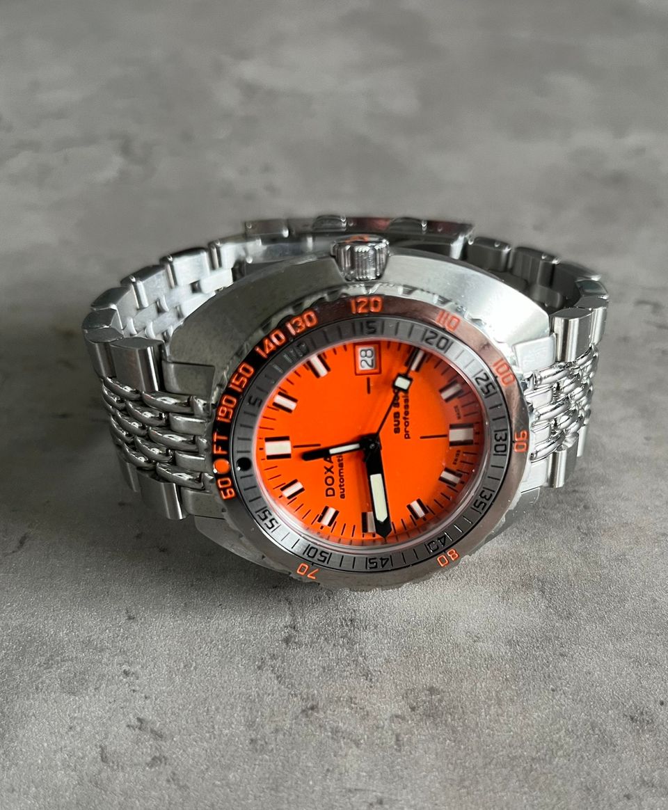 Doxa Sub300T Professional rannekello