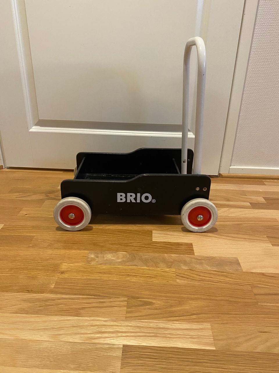 Brio taapero/kävelykärryt