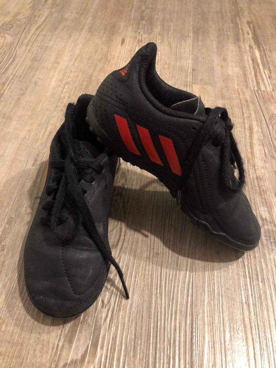 Adidas kengät 30