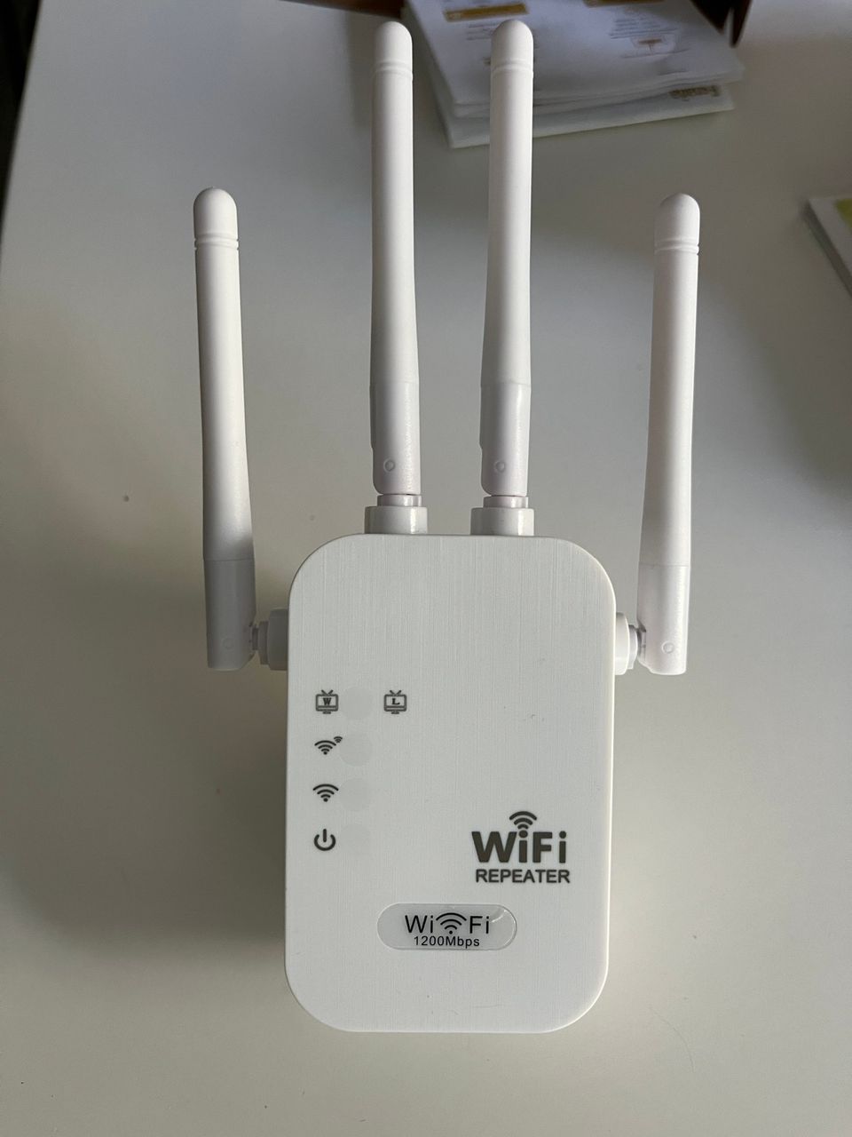 Verkonlaajennin Wi-Fi repeater