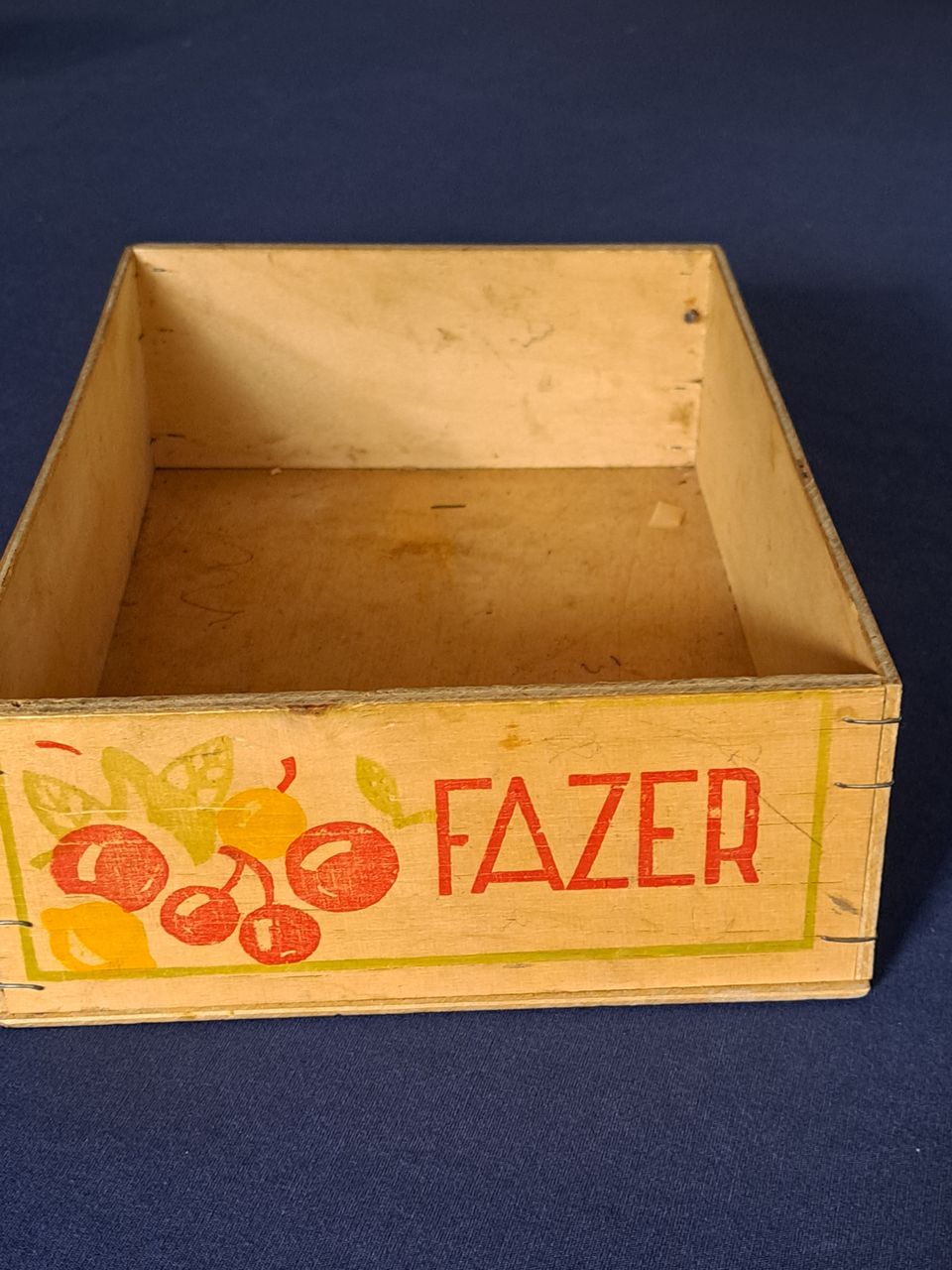 Vanha Fazerin laatikko