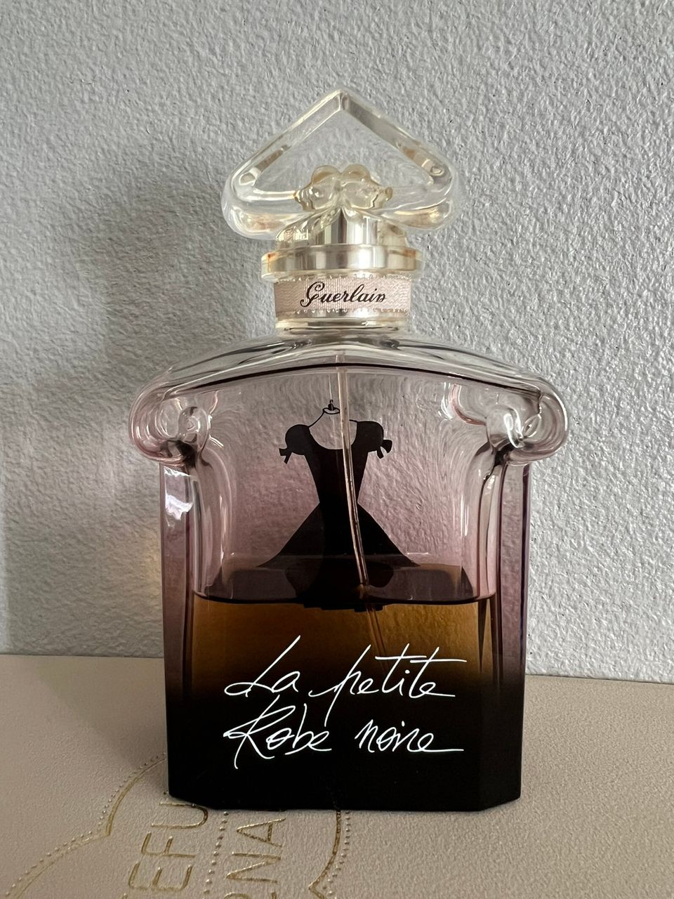 Guerlain La Petite Robe Noire EDP hajuvesi