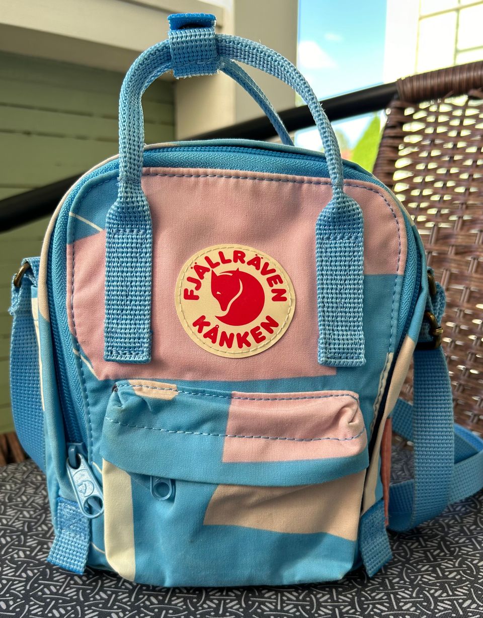 Fjällräven Kånken Art Sling olkalaukku