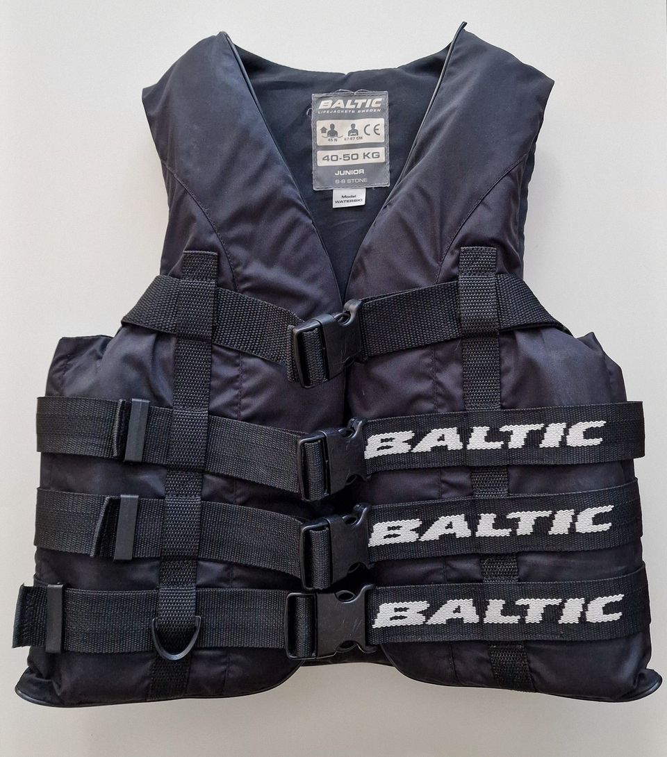 Kellunta-/vesiurheiluliivi Baltic 40-50kg Junior