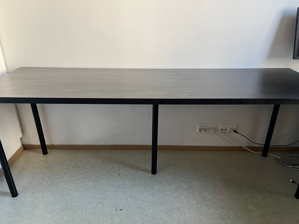 Ikean pöytä