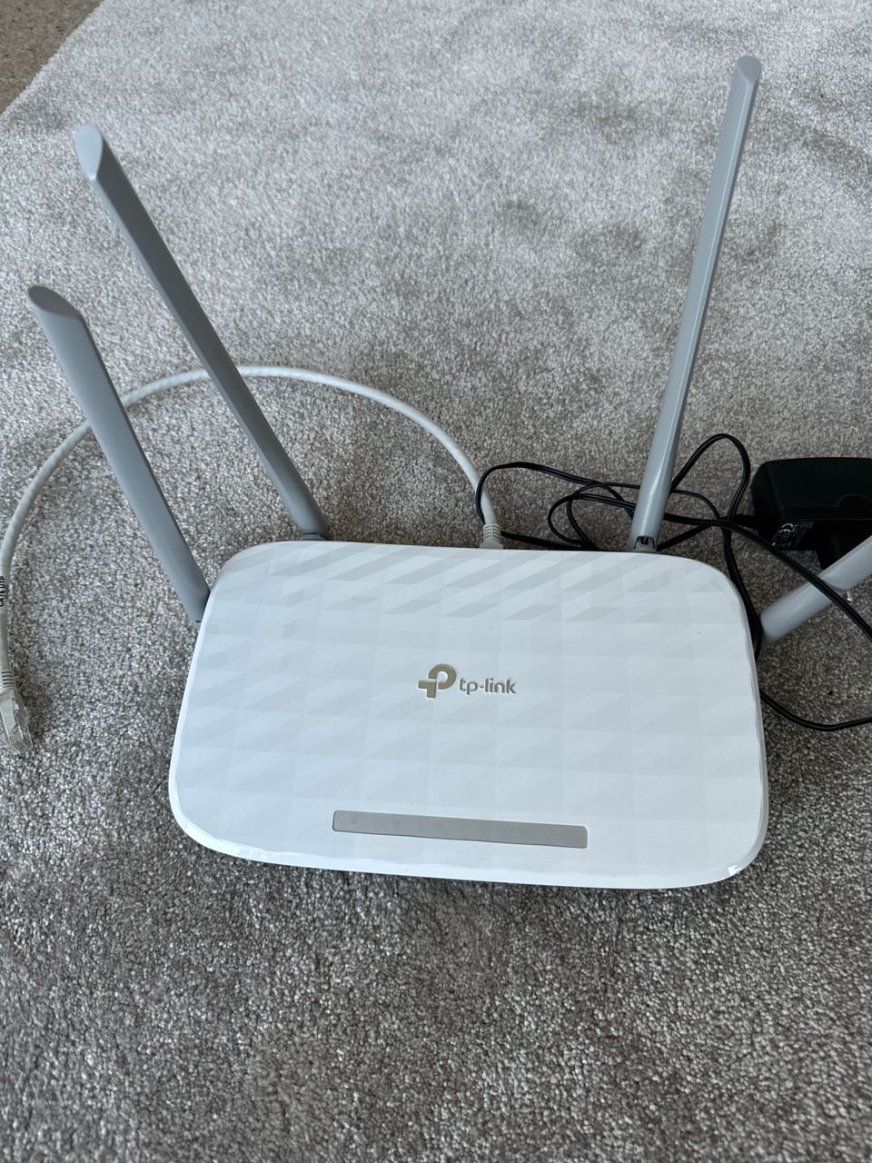 Tp-link AC1200 reititin