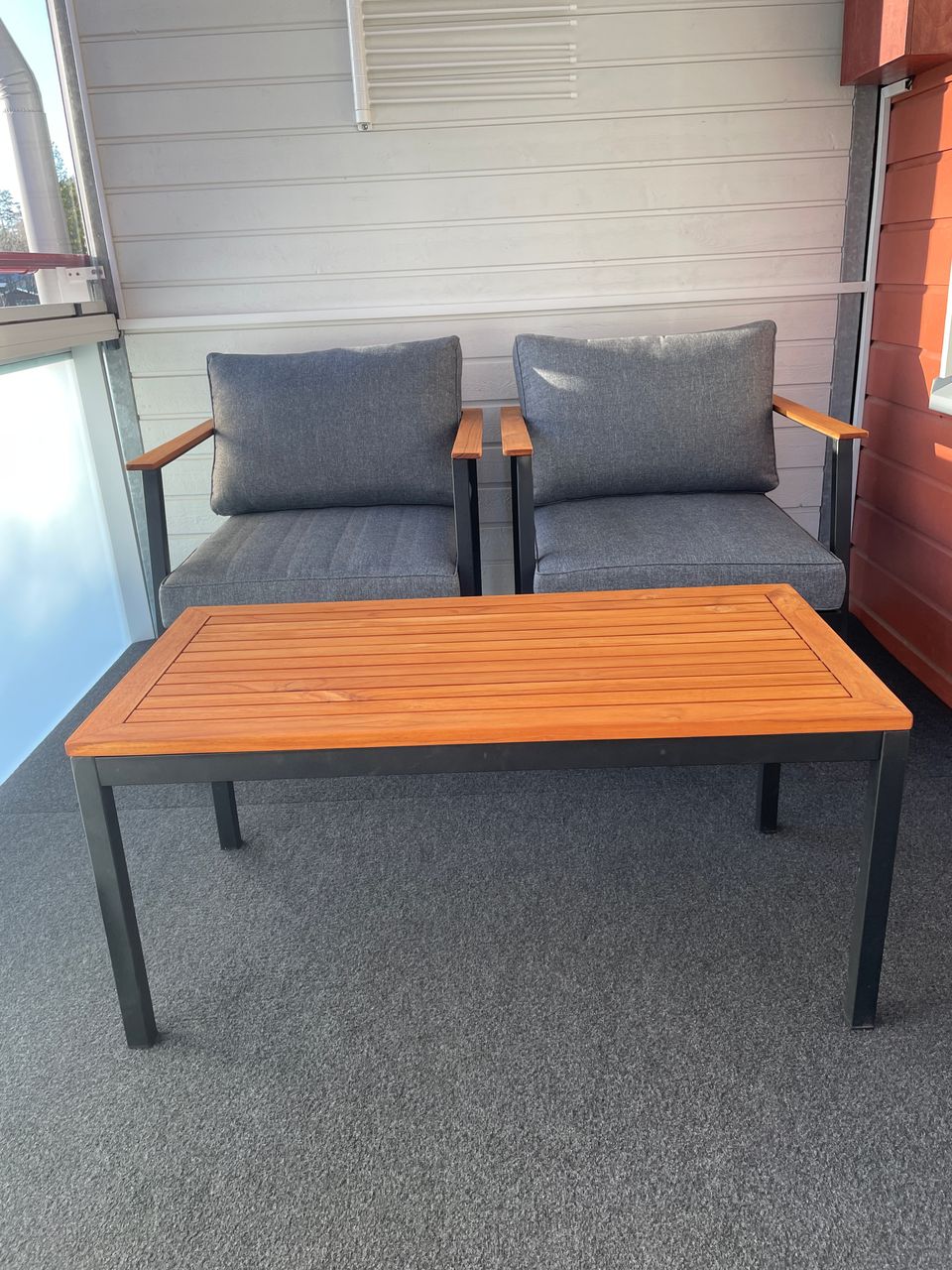 Prato alumiini/tiikki ulkokalusteet | 2 x nojatuoli + sohvapöytä