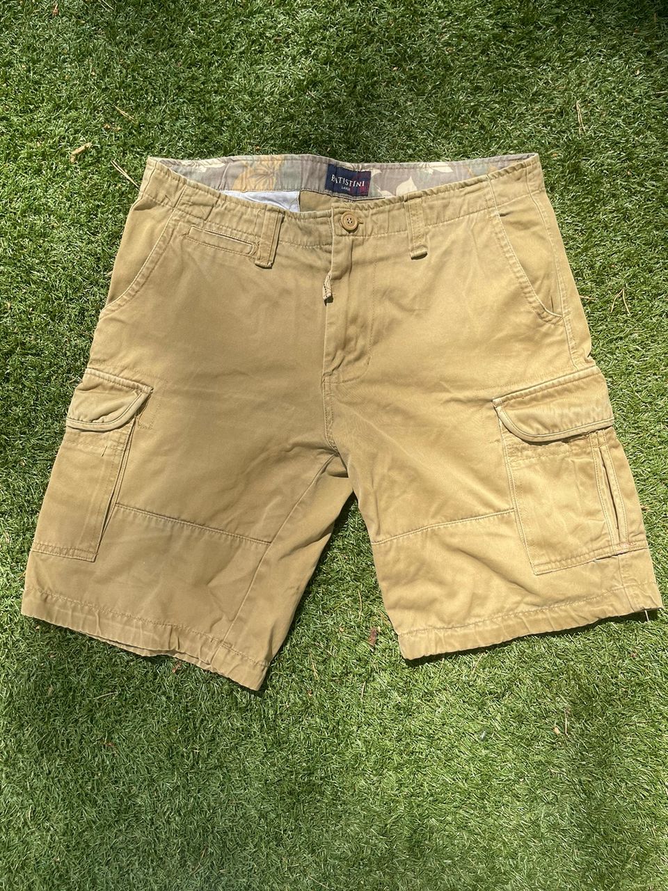 Batistini beige cargo shortsit