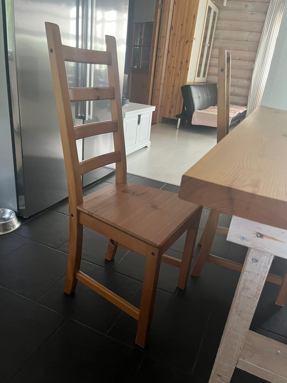 Ruokapöydän tuolit 4kpl