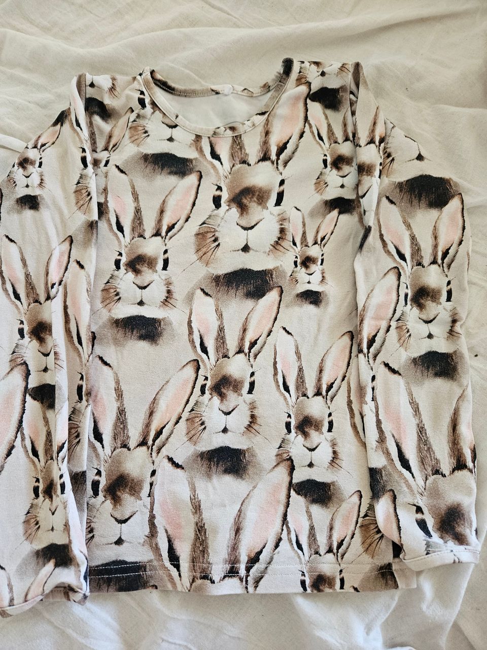 Metsola bunny paita 110