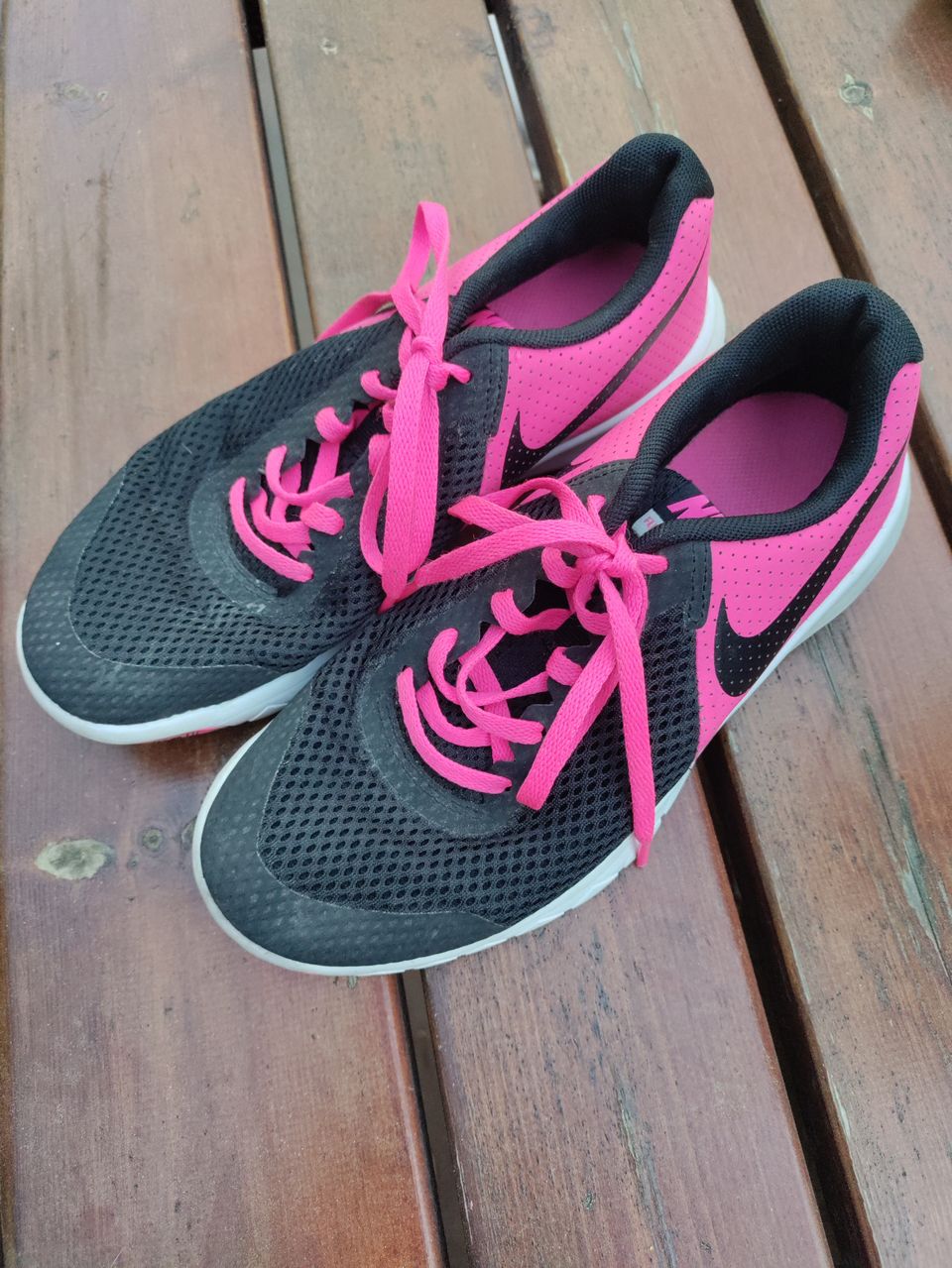 Nike lenkkarit koko 35,5 cm