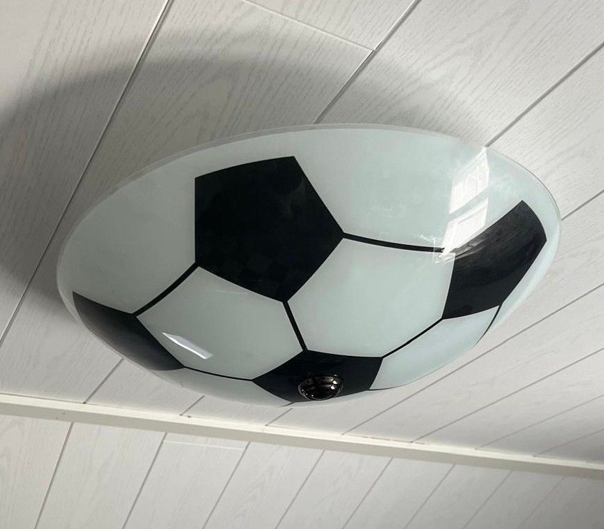 Jalkapallo-plafondi