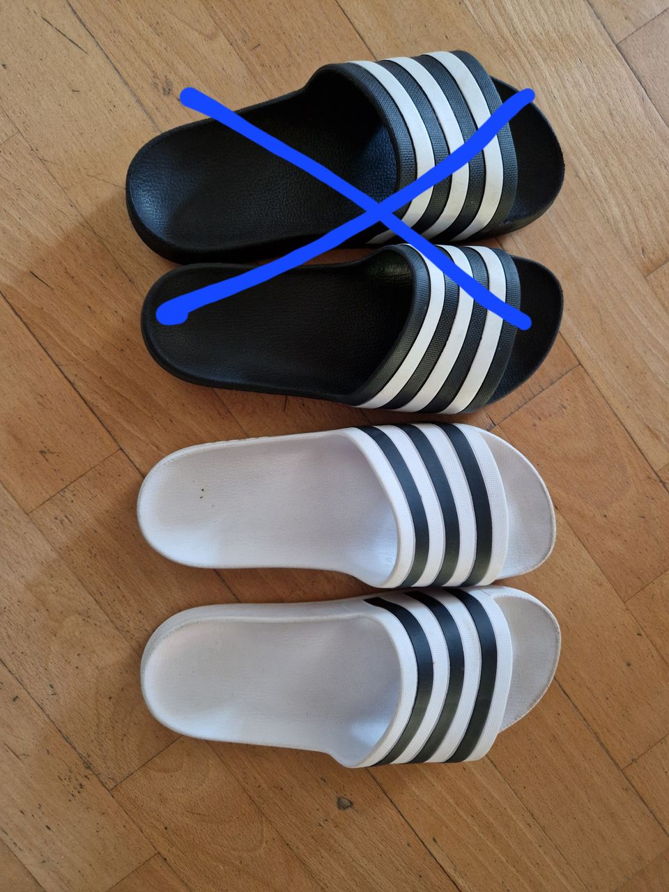 Adidas rantasandaalit