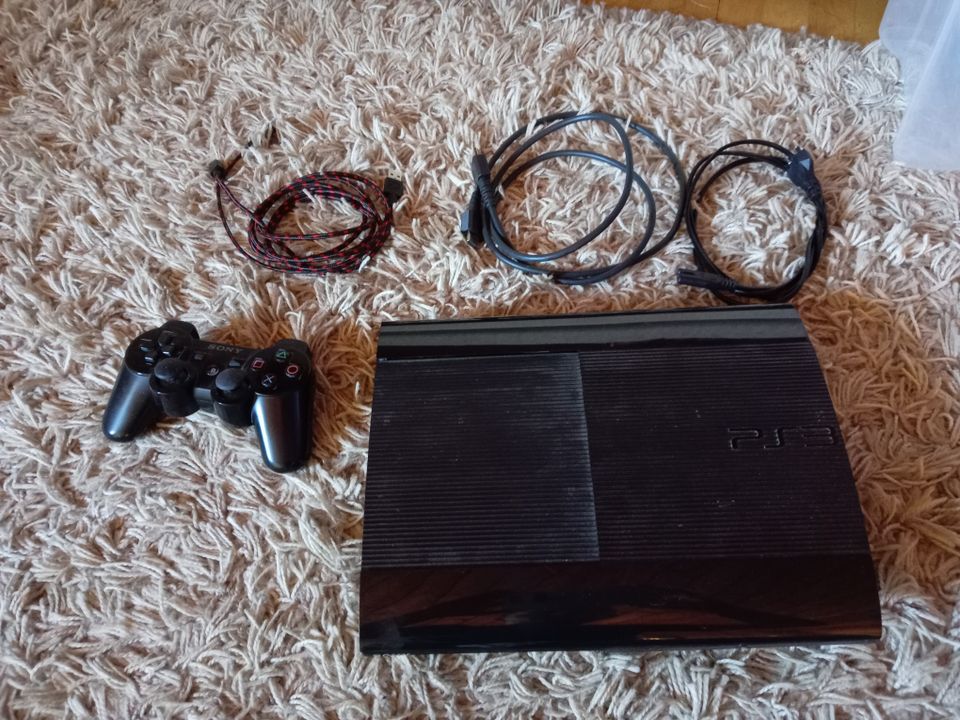 PS3 Super Slim 500gb