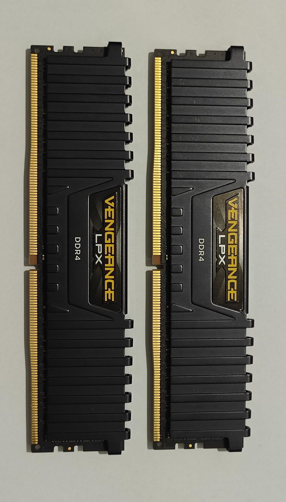 Corsair Vengeance LPX ddr4 2x4GB 2666mhz ram