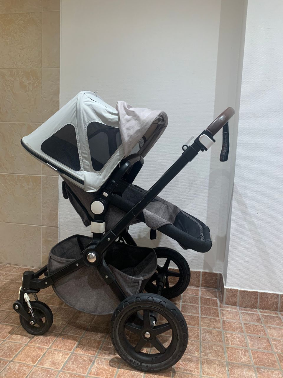 Bugaboo cameleon lastenvaunut + niihin sopiva turvaistuin