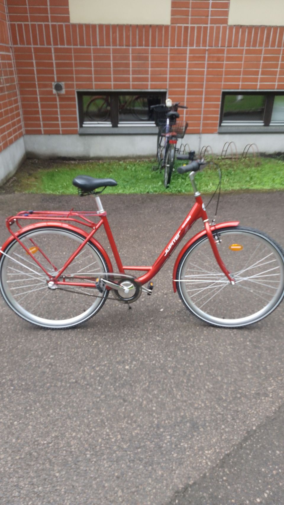 Myydään Jupiteri 28" 3vaihteinen