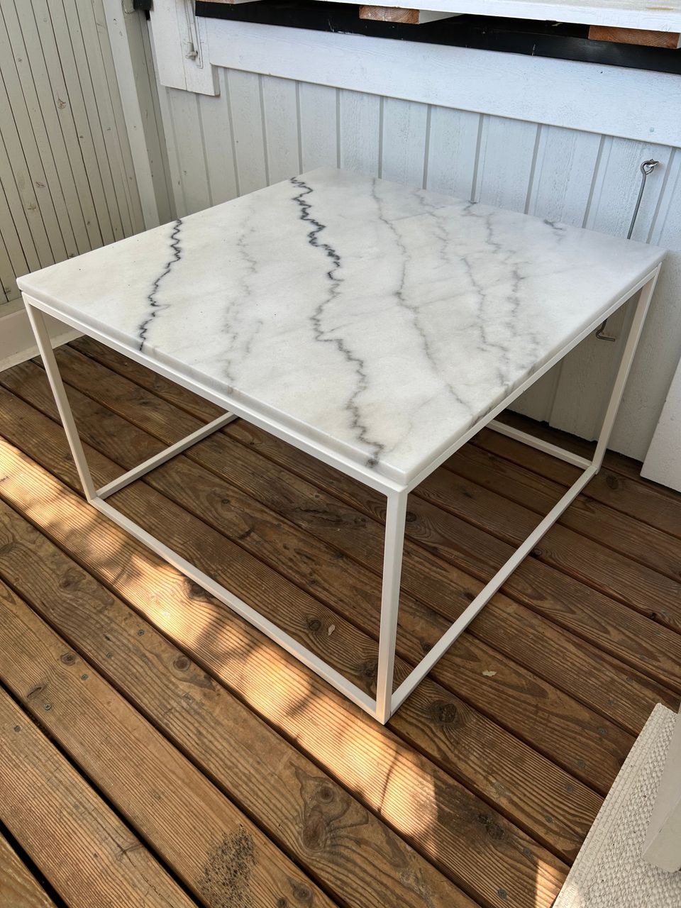 Sohvapöytä marmori