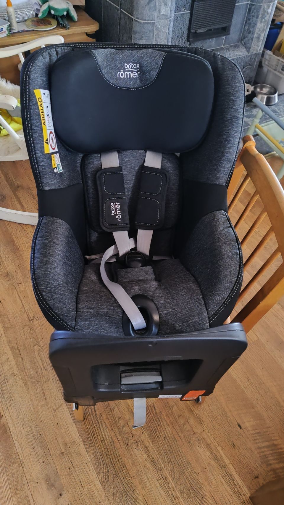 Britax römer dualfix turvaistuin