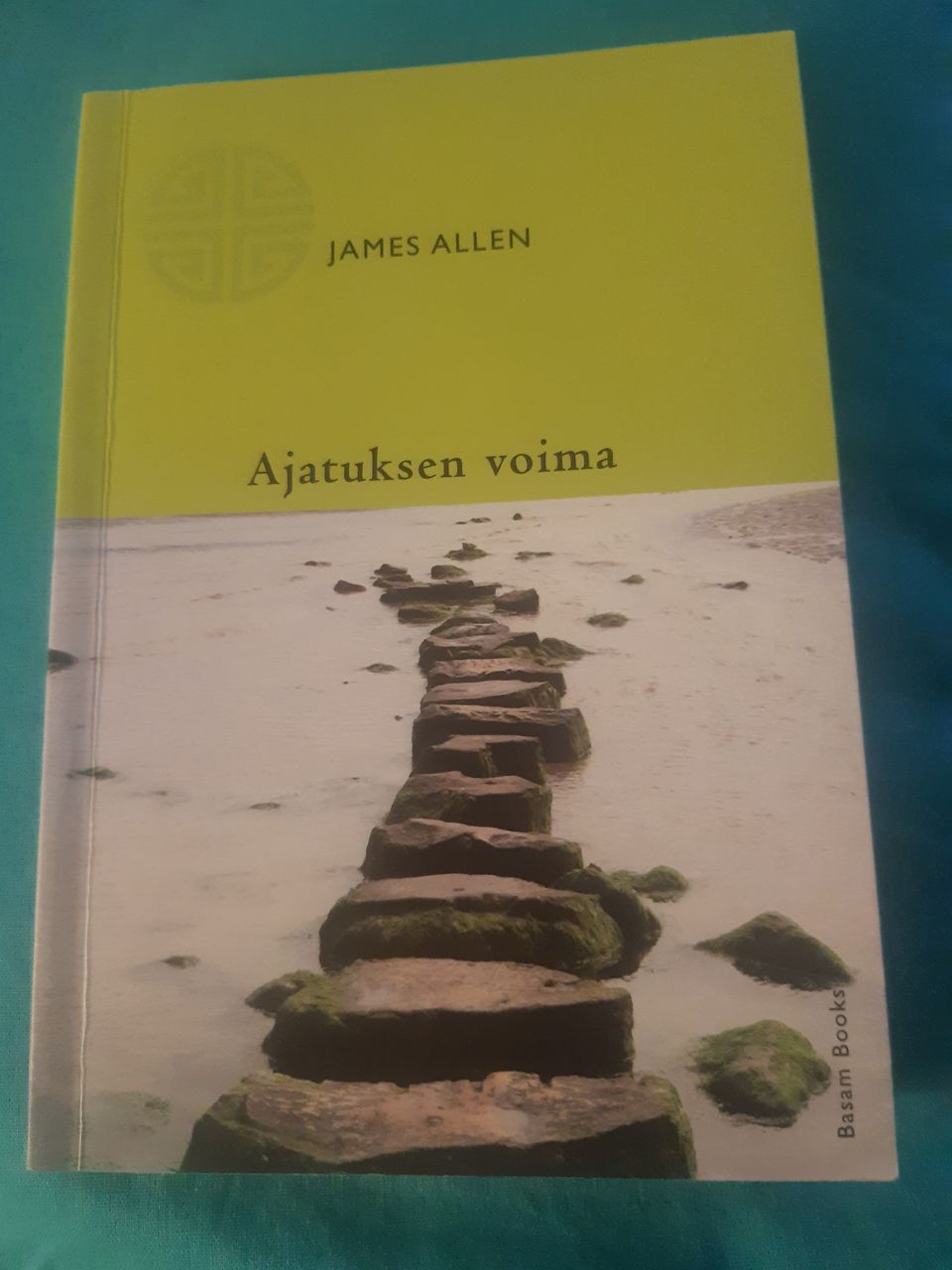 Kirja: Ajatuksen voima