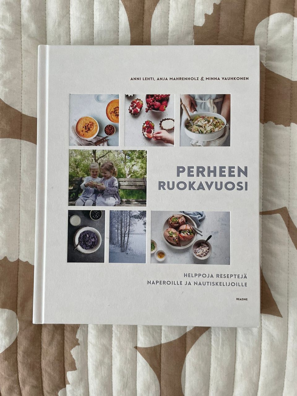 Perheen ruokavuosi -keittokirja