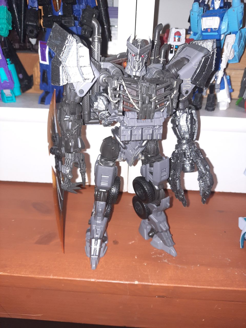 Transformers ROTB Scourge