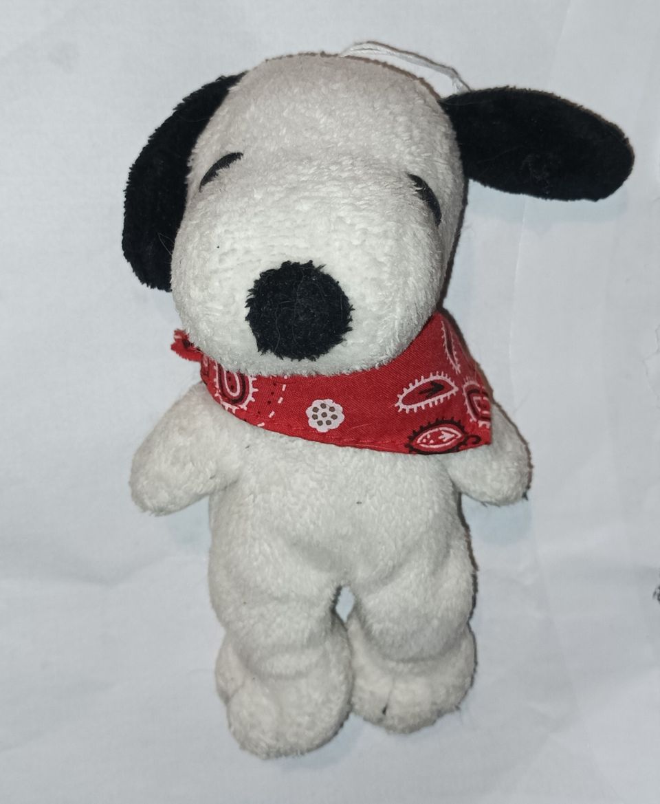 Snoopy hernepussi pehmolelu