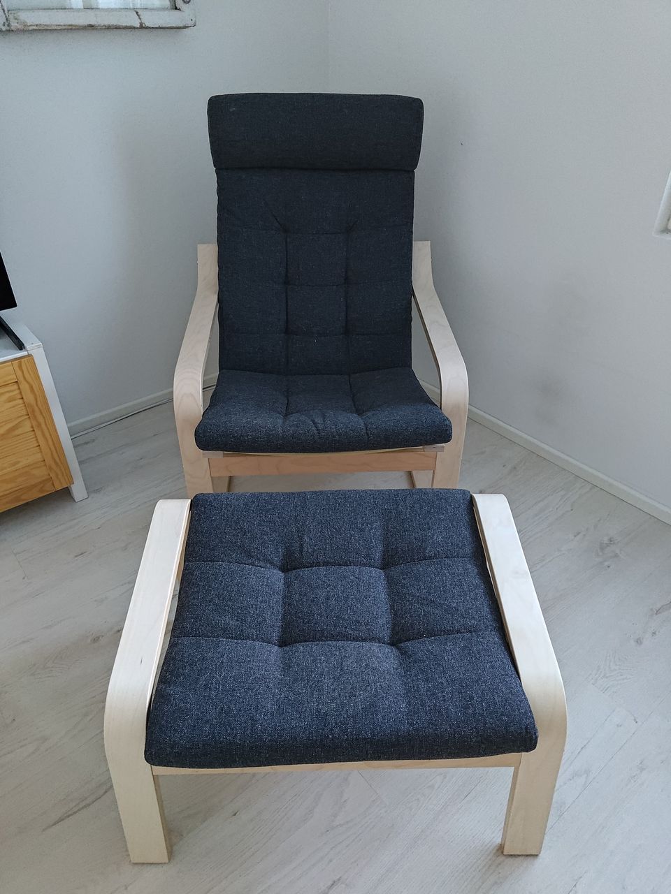 Ikea Pöang nojatuoli ja rahi - käyttämätön