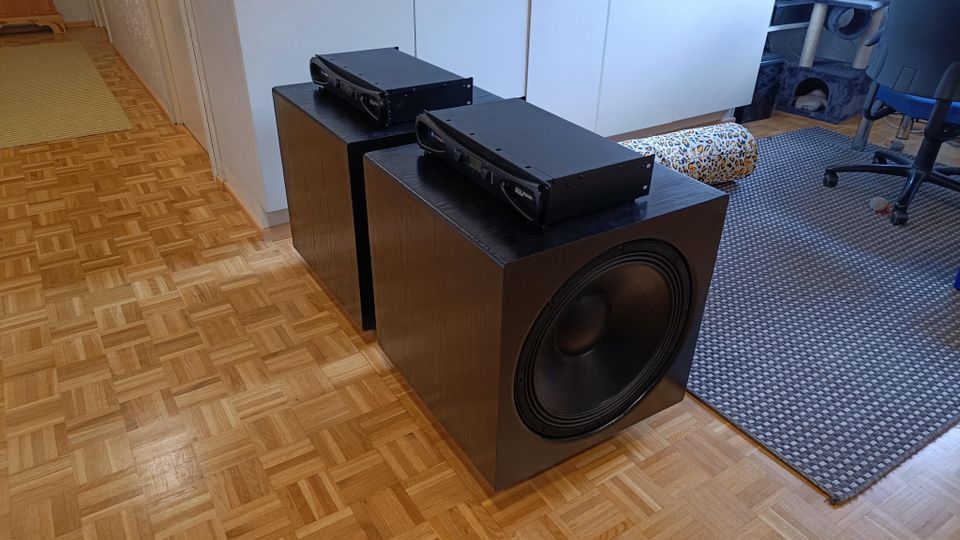 FaitalPRO 18XL1800 subwooferit