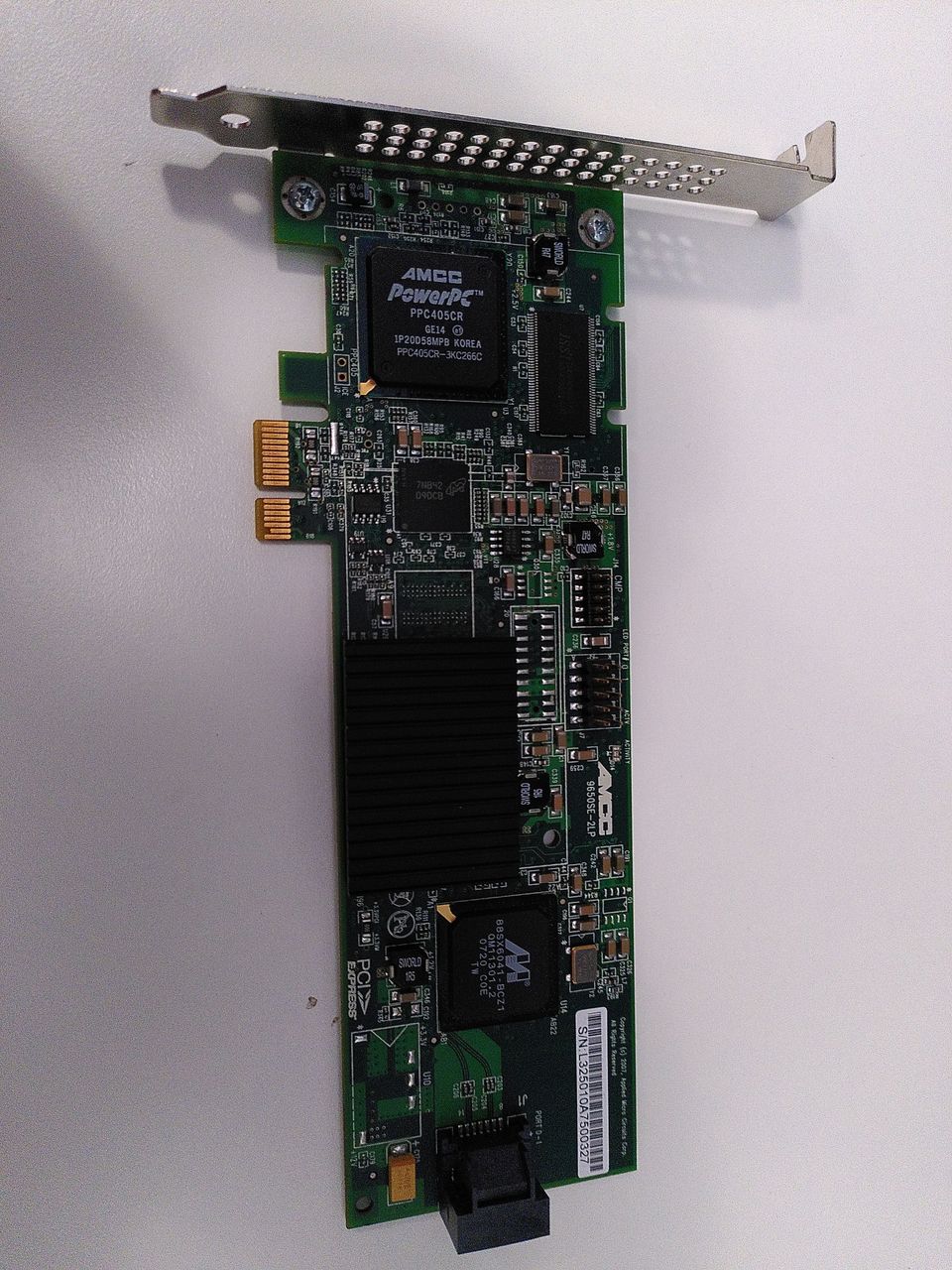 AMCC 9650SE SATA RAID ohjain