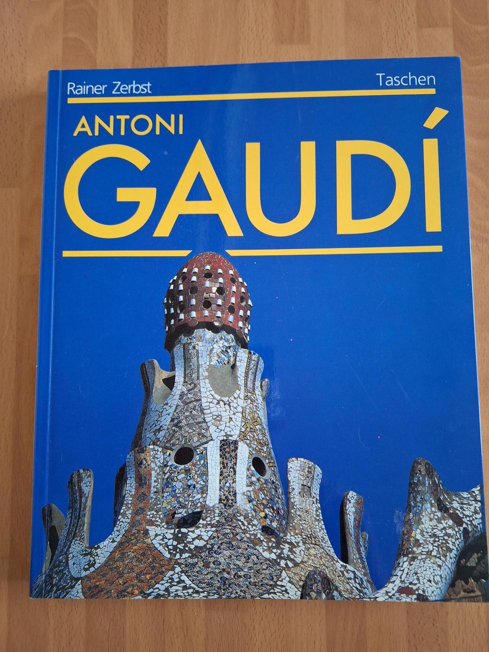 Antoni Gaudi kirja