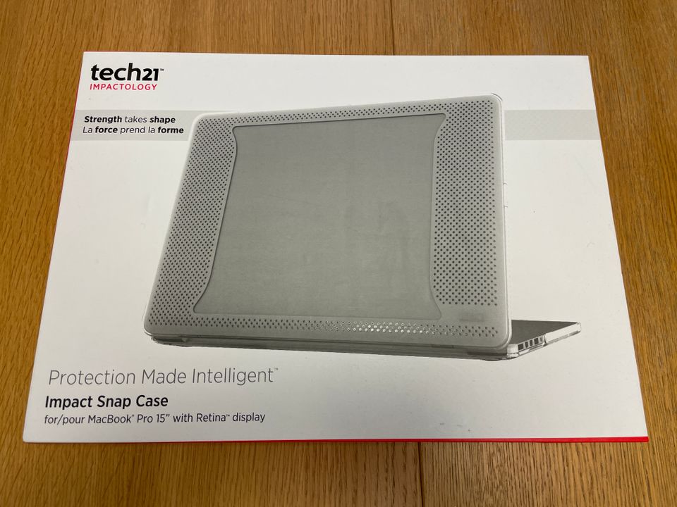 Tech21 Impact Snap Case suoja Macbook Pro 15 with Retina -tietokoneelle