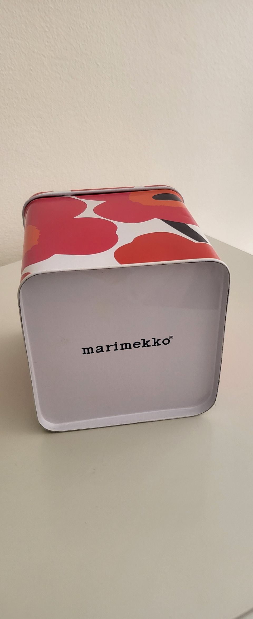 Marimekko peltipurkki