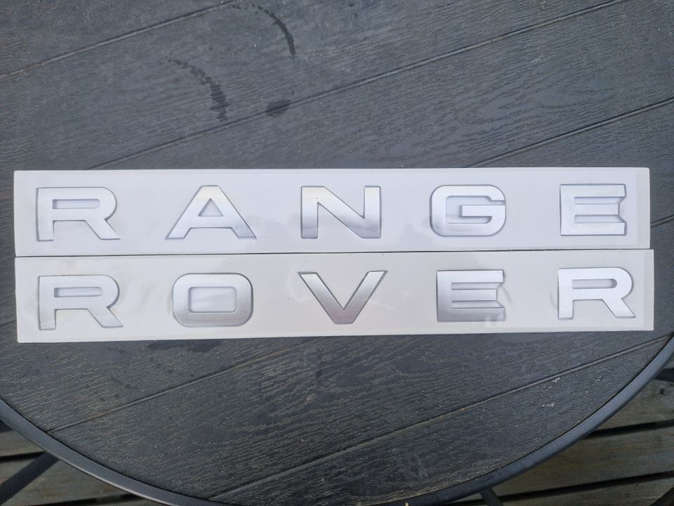 Range Rover keulakirjaimet