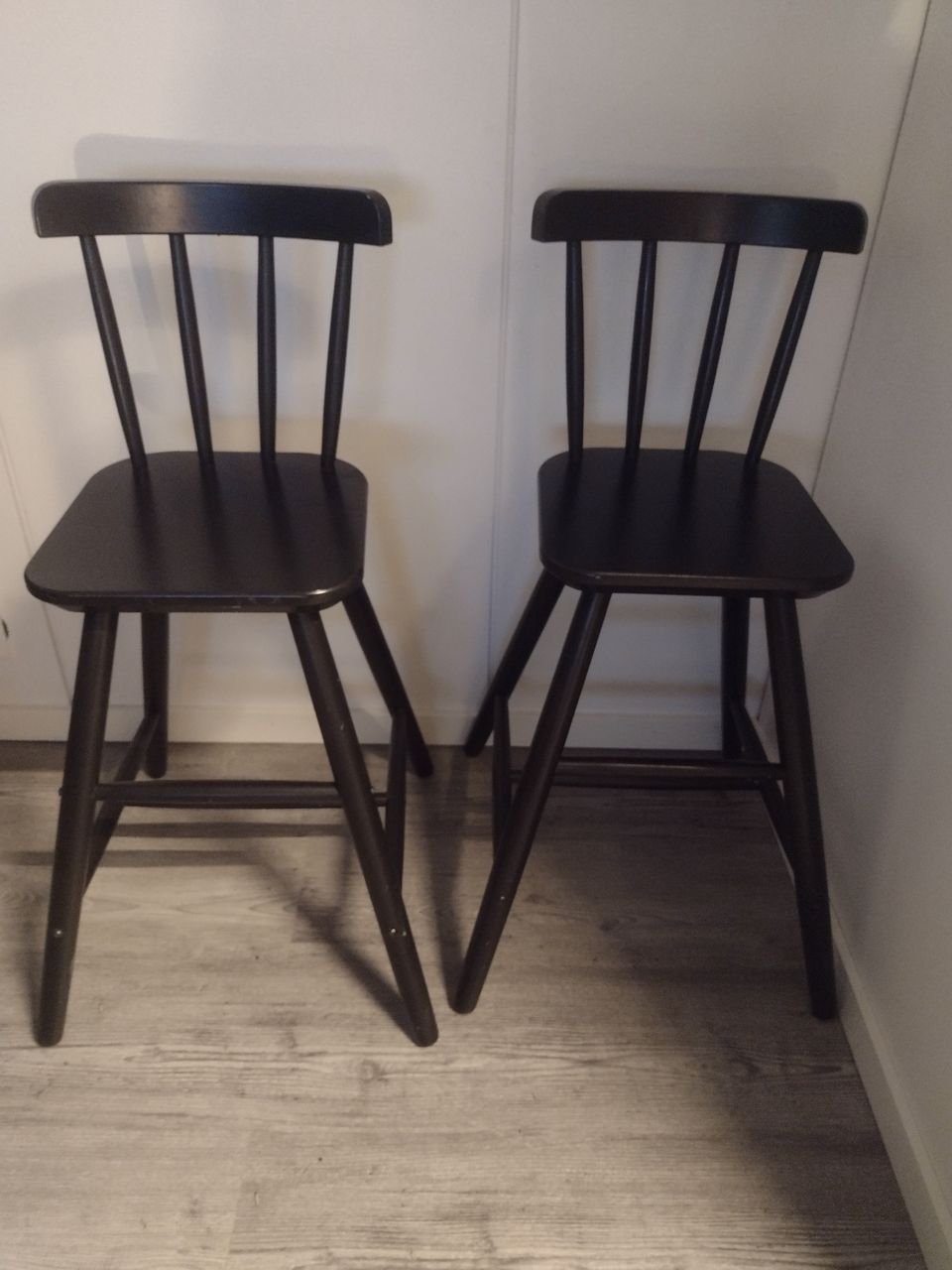 Junior tuolit