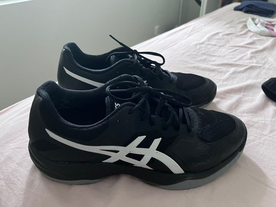 Asics Gel-Tactic sisäpelikengät