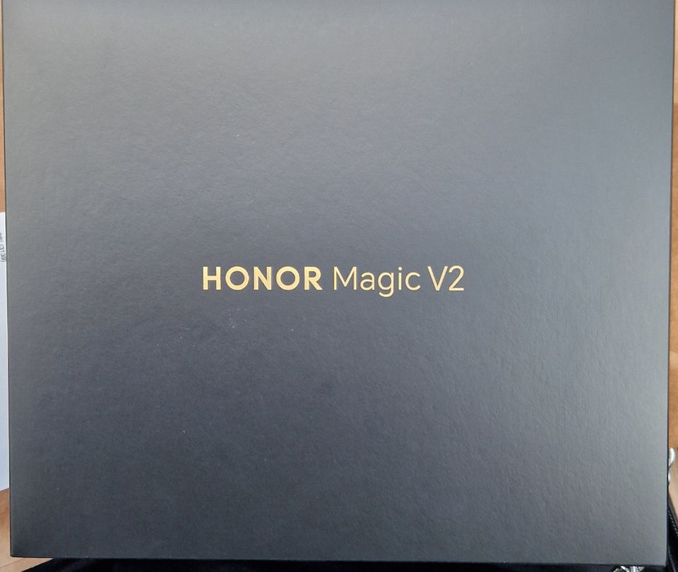Honor magic v2